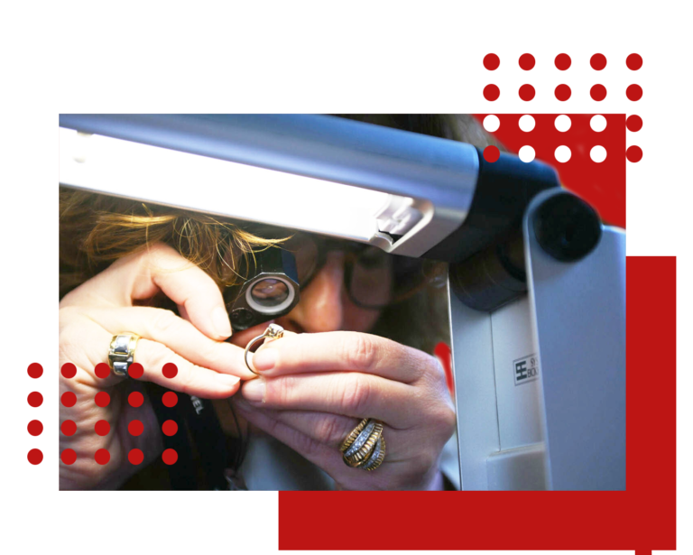 C'est rapide Mon objet est estimé par un expert habilité ( commissaire priseur attitré ou un appréciateur agréé).